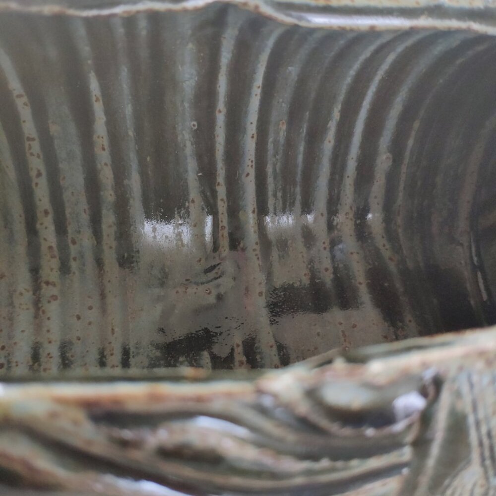 VTG Art Pottery Planter, Etched Brutalist Green Sgraffito with Handles 8.75" - Picture 14 of 16